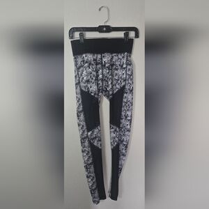 Impressions Black Gray Marbled Leggings High Waist Stretch Athleisure Small